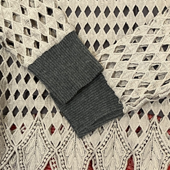 Zara crochet Gray Textured Sweater with liner - Picture 14 of 15